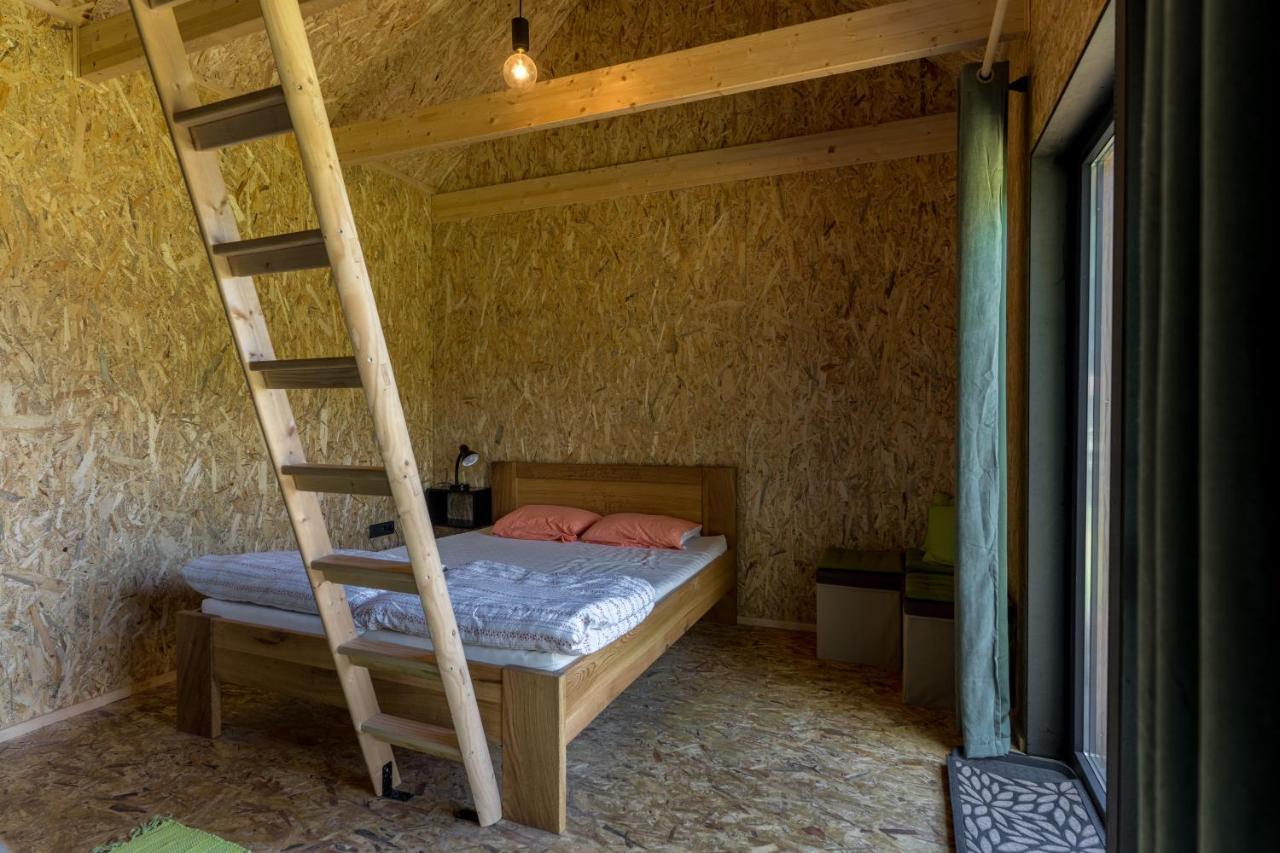 Horse Glamping Park Hotel Cirkovce Ngoại thất bức ảnh
